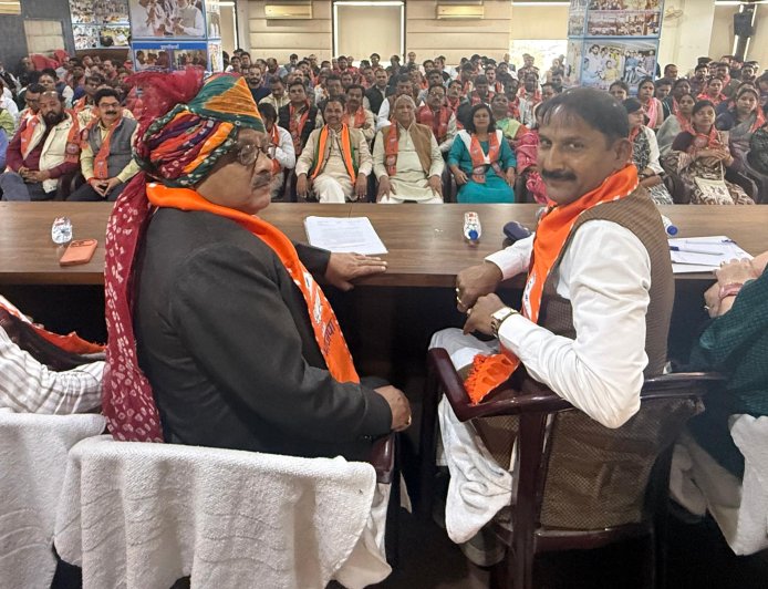 मोदी जी के नेतृत्व में सम्पूर्ण देश का सशक्तीकरण हो रहा -डॉ. राधामोहन दास अग्रवाल