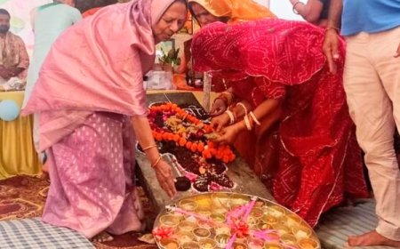 सुशीला व्यास ने श्रद्धा से लगाया छप्पन भोग, केसरी सिंह नगर में कथा में उमड़ा आस्था का सैलाब