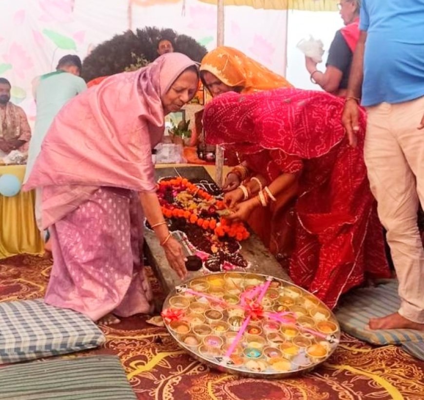 सुशीला व्यास ने श्रद्धा से लगाया छप्पन भोग, केसरी सिंह नगर में कथा में उमड़ा आस्था का सैलाब